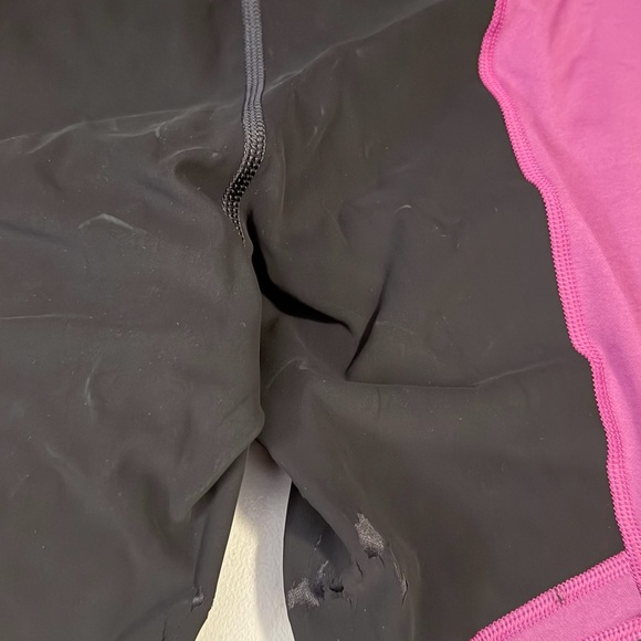 Kerrits Fuchsia and Black Full Seat Breeches - Picture 4 of 6